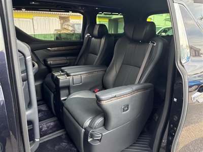 2023 Toyota ALPHARD thumbnail 39