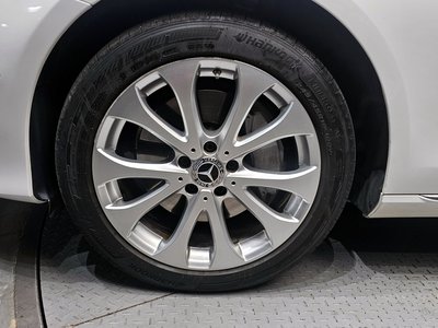 MERCEDES-BENZ E-CLASS - 6