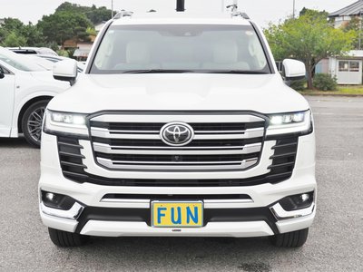 TOYOTA LAND CRUISER 300 - 2