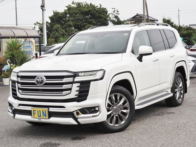 TOYOTA LAND CRUISER 300 - 6