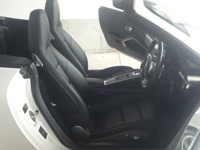 PORSCHE 911 CABRIOLET - 7