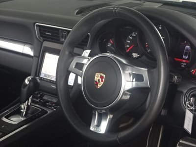 PORSCHE 911 CABRIOLET - 6