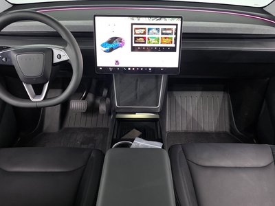 TESLA MODEL Y - 5