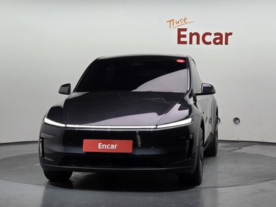 TESLA MODEL Y - 2