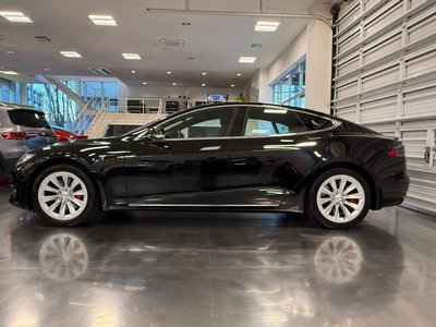 TESLA MODEL S - 4