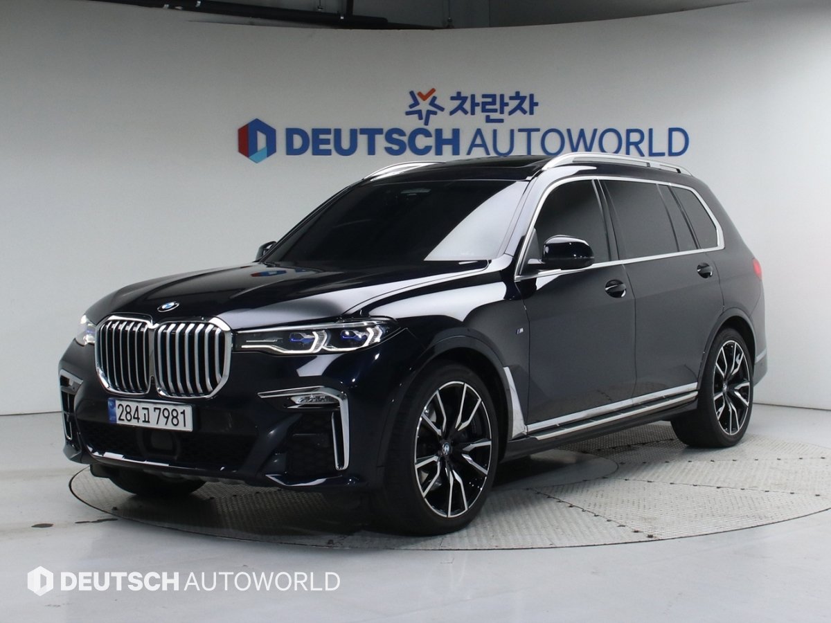 BMW X7 - View 1