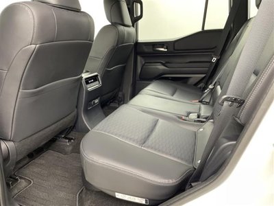 صورة مصغرة 25 لـ 2024 Toyota LAND CRUISER 250