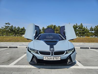 2016 BMW I8 — миниатюра 12