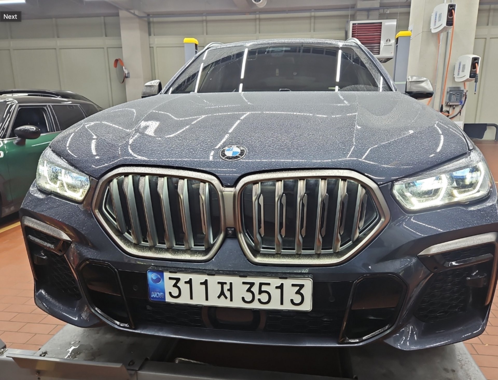 BMW X6 - View 1