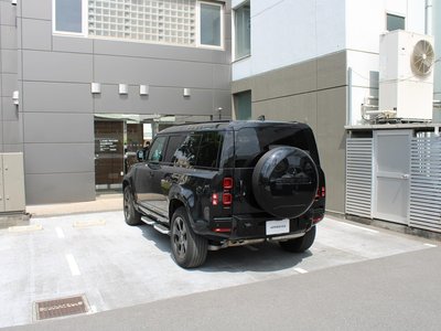 LAND ROVER DEFENDER - 7