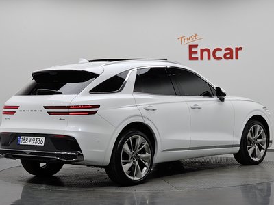 صورة 3 لـ 2024 Genesis GV70