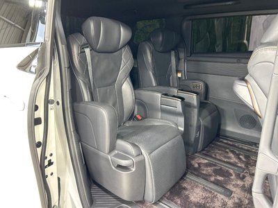 صورة 9 لـ 2023 Toyota VELLFIRE