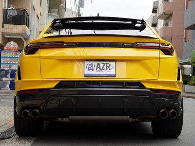 LAMBORGHINI URUS - 10