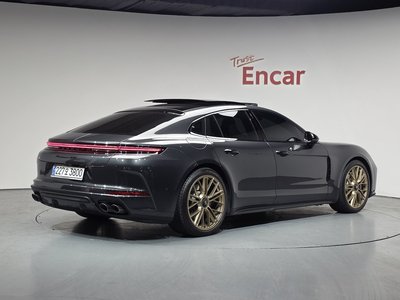 PORSCHE PANAMERA - 4