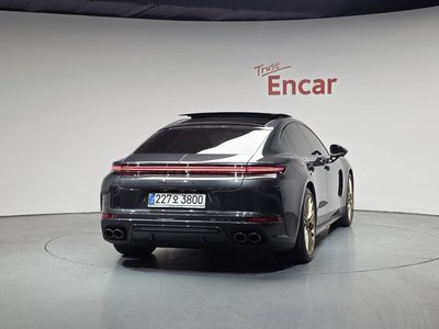 PORSCHE PANAMERA - 5