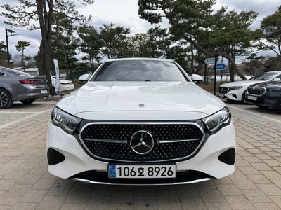 MERCEDES-BENZ E-CLASS - 2