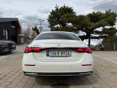 MERCEDES-BENZ E-CLASS - 3