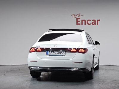 MERCEDES-BENZ E-CLASS - 3