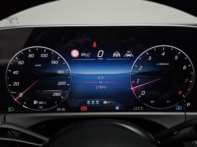 MERCEDES-BENZ E-CLASS - 8