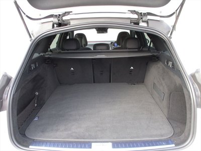 MERCEDES-BENZ E-CLASS - 8