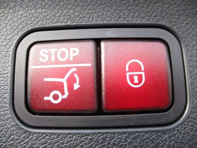 MERCEDES-BENZ E-CLASS - 9