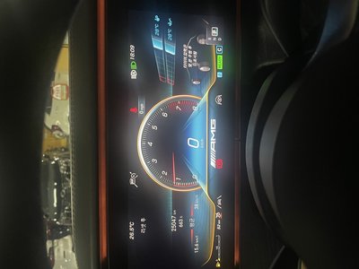 صورة 4 لـ 2023 Mercedes-BENZ GT AMG