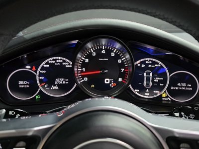 صورة 8 لـ 2018 Porsche PANAMERA