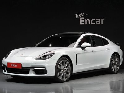 صورة 1 لـ 2018 Porsche PANAMERA