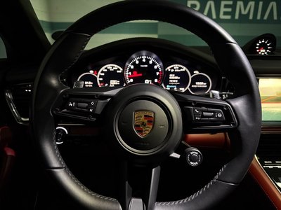 PORSCHE PANAMERA - 6