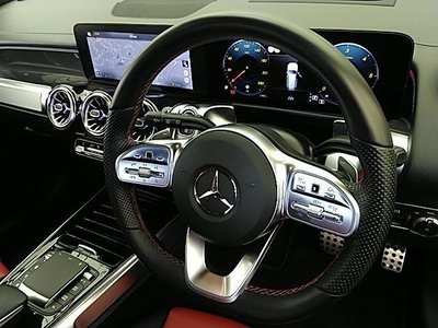 MERCEDES-BENZ GLB - 3