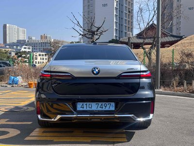 BMW I7 - 3