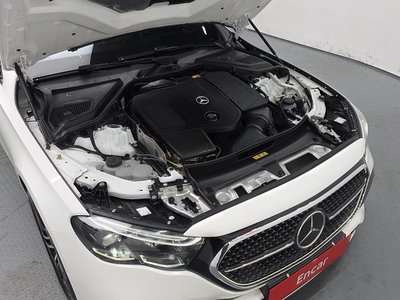 MERCEDES-BENZ E-CLASS - 7