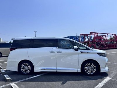 2025 Toyota ALPHARD photo 5
