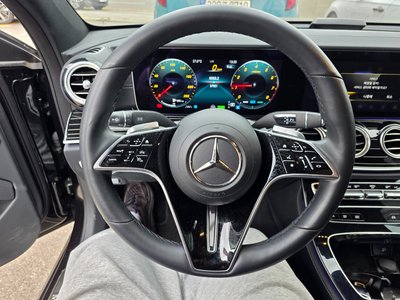 MERCEDES-BENZ E-CLASS - 5