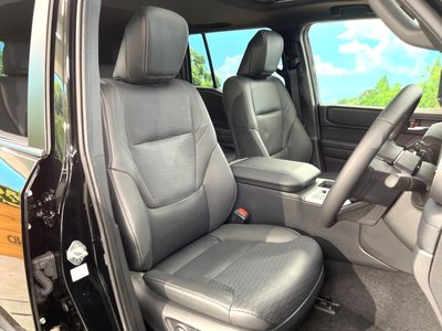 TOYOTA LAND CRUISER 250 - 7