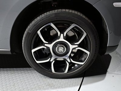 ROLLS-ROYCE CULLINAN - 6