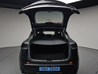 2026 Tesla MODEL Y thumbnail 26