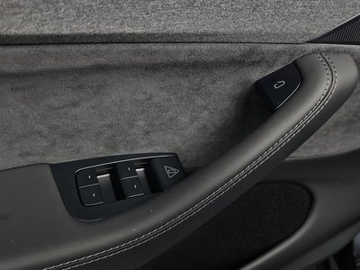 2026 Tesla MODEL Y thumbnail 30