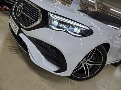 2025 Mercedes-BENZ E-CLASS 照片 3