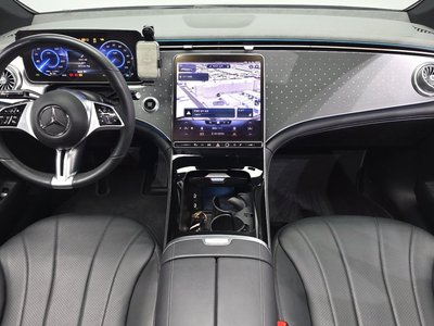 صورة 5 لـ 2023 Mercedes-BENZ EQE