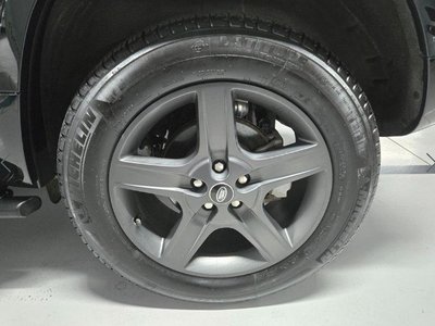 LAND ROVER DEFENDER - 10