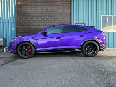 LAMBORGHINI URUS - 7