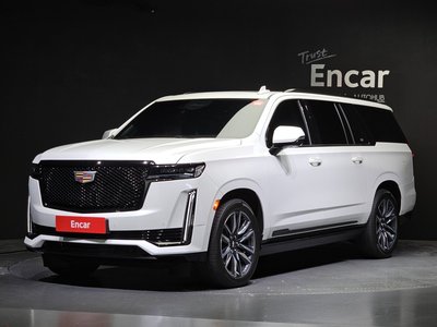 CADILLAC ESCALADE 5TH GENERATION - 1