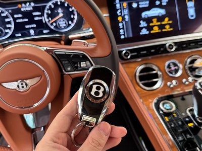 BENTLEY CONTINENTAL - 8