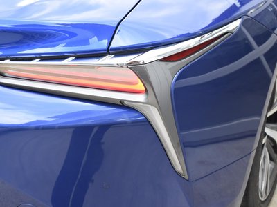 2018 Lexus LC thumbnail 12