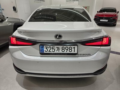 LEXUS ES - 3
