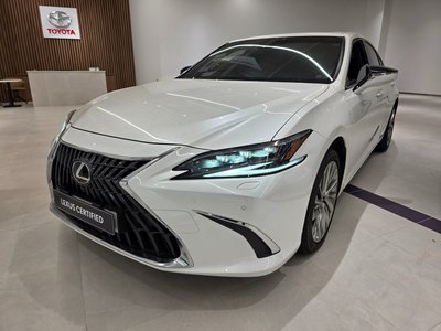 LEXUS ES - 1