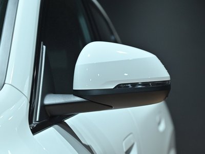 2025 BMW X2 — миниатюра 30