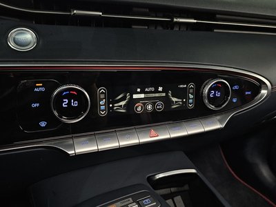 2021 Genesis GV70 — миниатюра 24