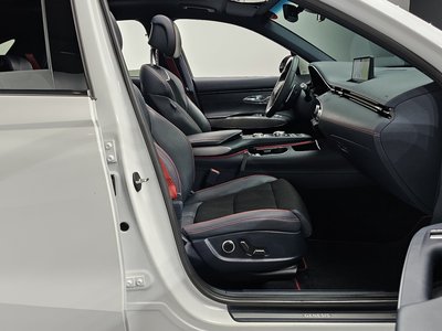 2021 Genesis GV70 — миниатюра 16